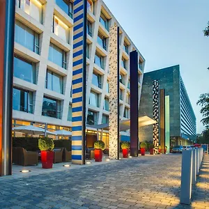 Radisson Blu Media Harbour Hotel, Otel